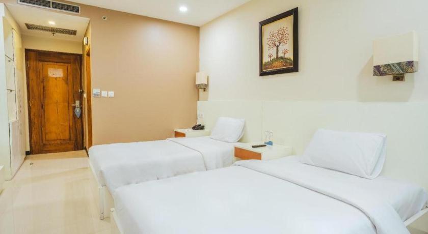 Hotel Falatehan Джакарта Екстериор снимка