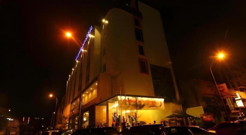 Hotel Falatehan Джакарта Екстериор снимка