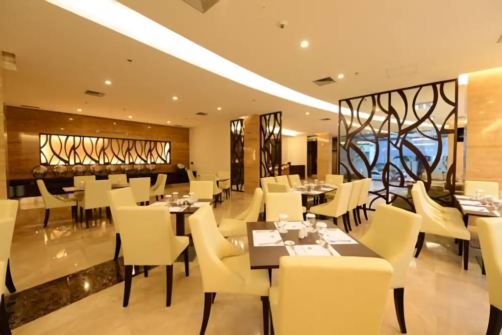 Hotel Falatehan Джакарта Екстериор снимка